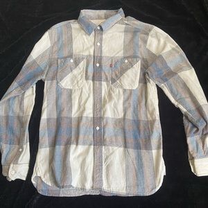 Men’s Levi flannel